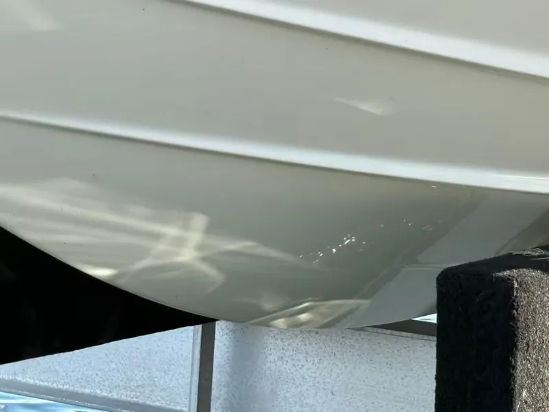 Slide: The Image of Sea Ray SLX 260 Outboard 2023 - 7