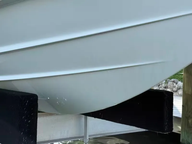 Slide: The Image of Sea Ray SLX 260 Outboard 2023 - 8