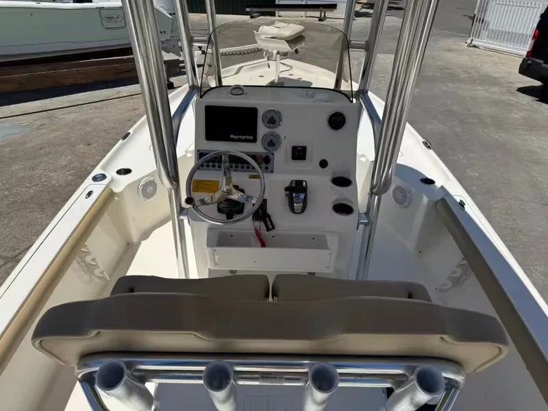Slide: The Image of Interior view of a 2018 Key West 230 Bay Reef boat. - 13
