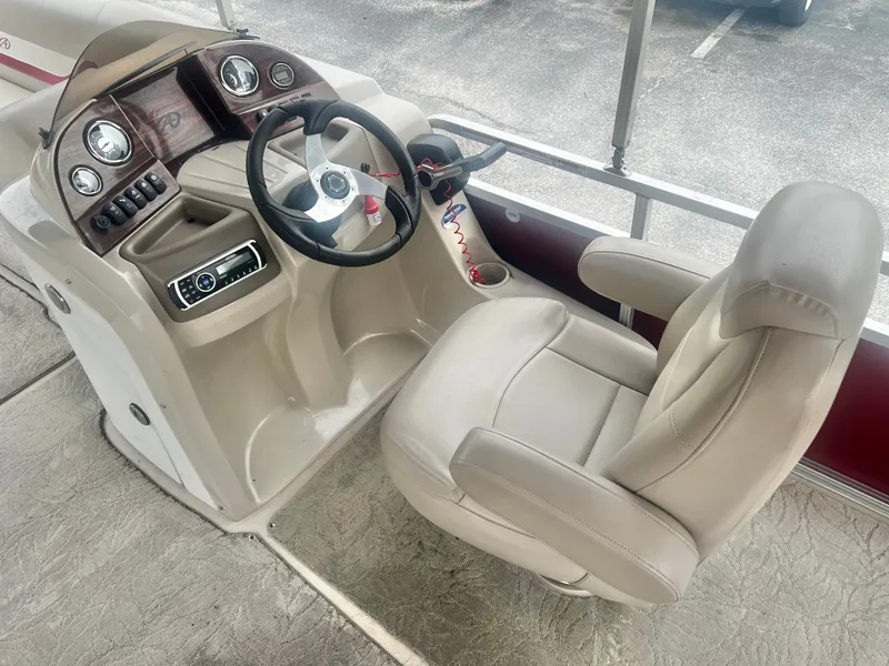Slide: The Image of Avalon LS 23' Cruise - IN STOCK - $18,995 2013 - 20