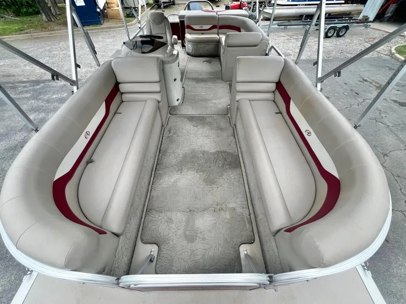Slide: The Image of Avalon LS 23' Cruise - IN STOCK - $18,995 2013 - 8