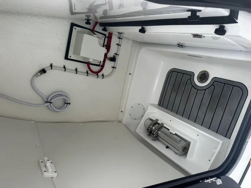 Slide: The Image of Tidewater 232 LXF 2026 - 16