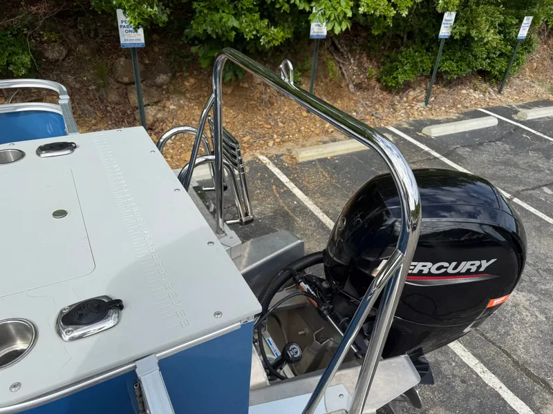 Slide: The Image of Tahoe GT RF2585 2022 - 18