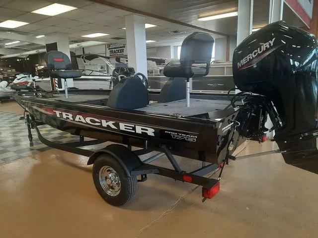 The Image of Tracker Pro Team 175 TXW 2026 - 1