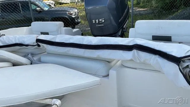 Slide: The Image of 2014 Tidewater 196DC Explorer boat with Yamaha 115 engine. - 10