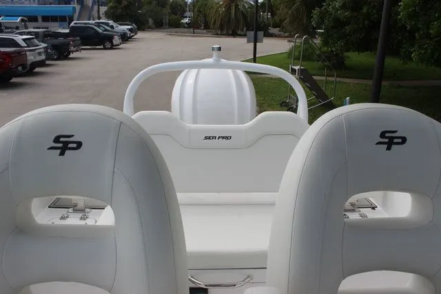 Slide: The Image of Interior view of Sea Pro 245 FLXR Sandbar 2026 boat. - 18
