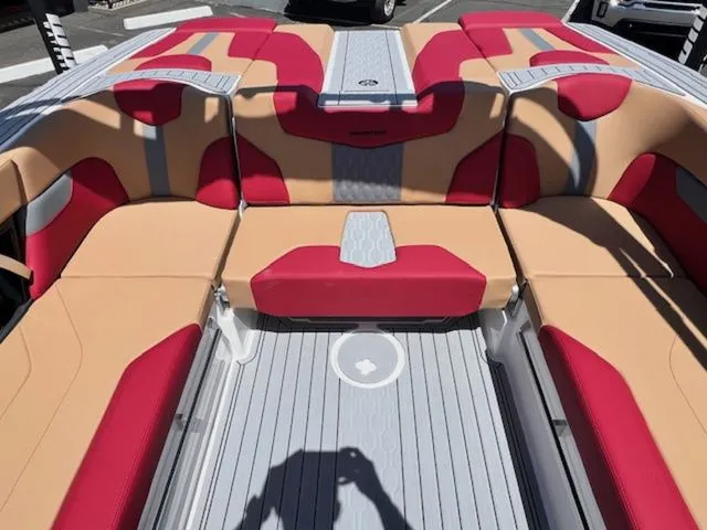 Slide: The Image of MasterCraft XT22 2026 - 23
