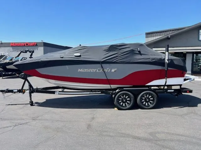 Slide: The Image of MasterCraft XT22 2026 - 29