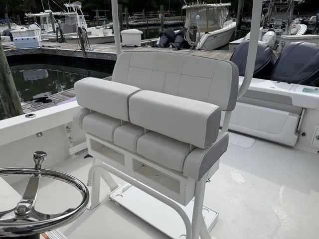 Slide: The Image of Parker Marine 2801 Center Console 2021 - 11