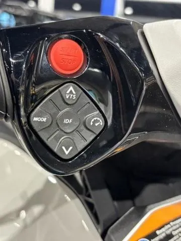 Slide: The Image of Sea-Doo GTI SE 170 2026 - 13