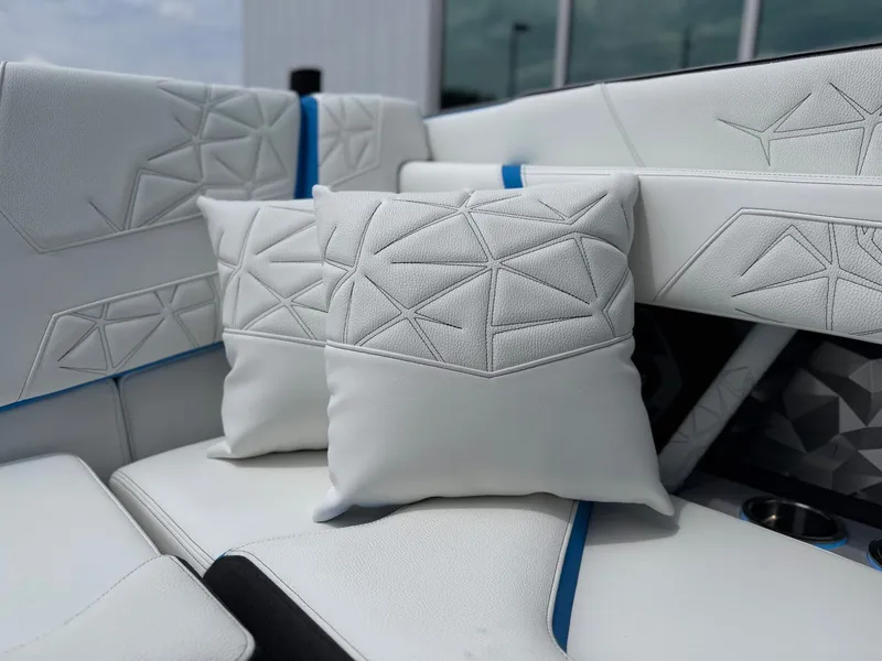 Slide: The Image of Luxurious seating in the 2026 Nautique Super Air Nautique G25 Paragon. - 38