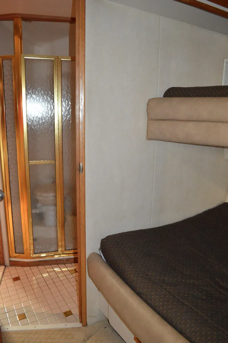 Slide: The Image of Sea Ray 500 Sundancer 1994 - 24