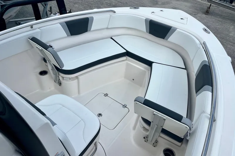 Slide: The Image of Interior view of 2025 Robalo R230 Center Console boat. - 14