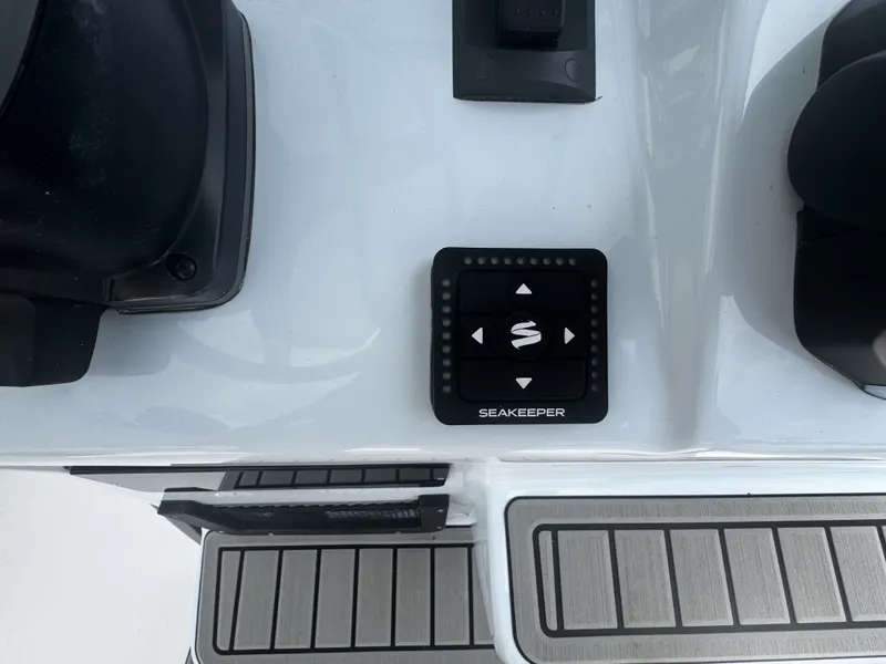 Slide: The Image of Seakeeper control on 2026 Tidewater 232 LXF boat. - 7