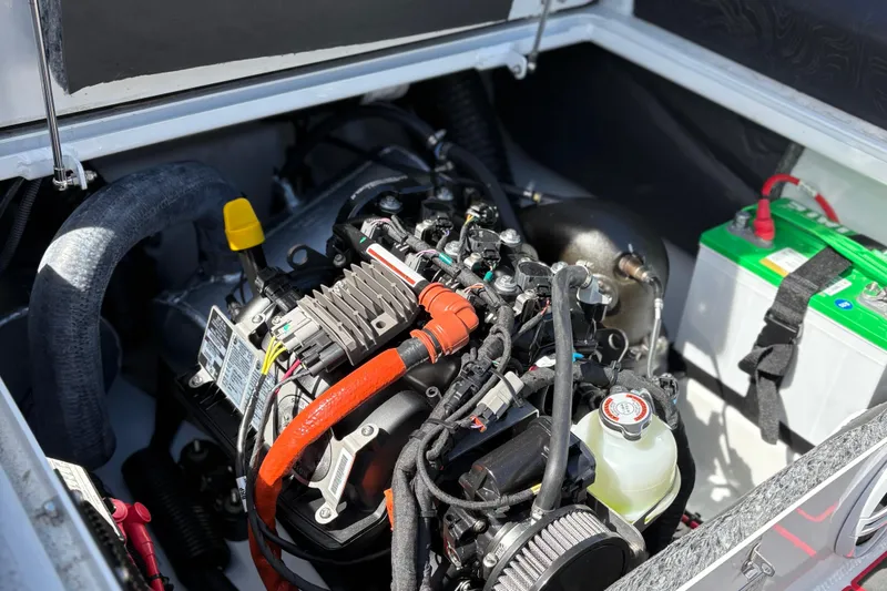 Slide: The Image of Engine compartment of the 2025 Highfield Velox 420 boat. - 13