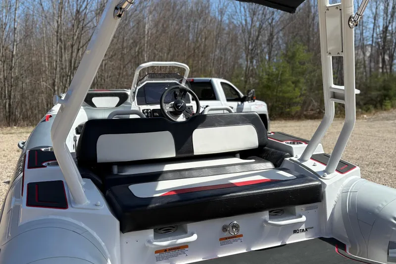 Slide: The Image of Highfield Velox 420 boat 2025 with modern steering console. - 5