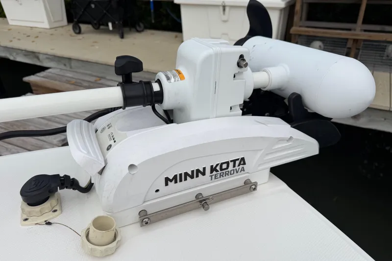 Slide: The Image of Minn Kota Terrova trolling motor on 2019 Regulator 26XO boat, docked. - 20