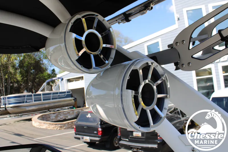 Slide: The Image of Speakers on a 2020 Malibu Wakesetter 23 MXZ boat. - 26