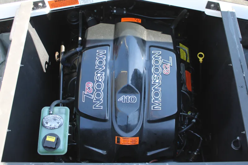 Slide: The Image of Malibu Wakesetter 23 LSV 2018 Monsoon 6.2L engine - 19