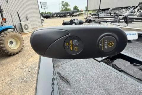 Slide: The Image of 2019 Tracker Pro Team 175 TXW boat with trolling motor control. - 6