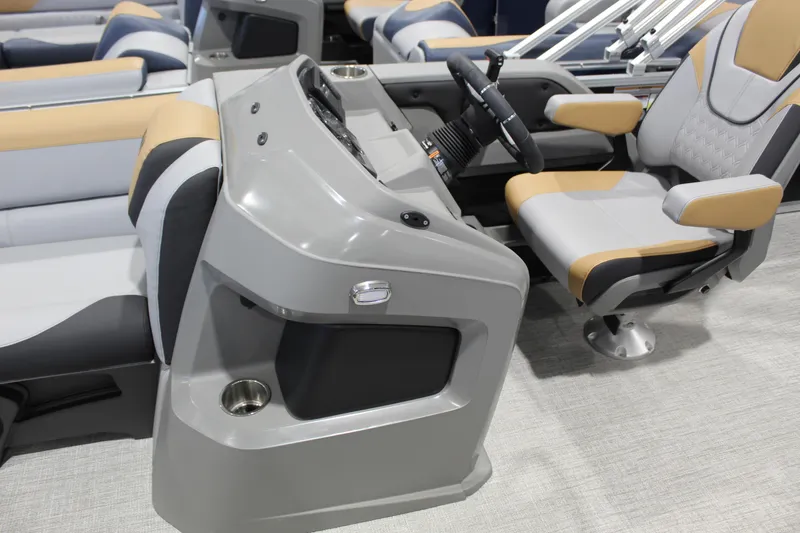 Slide: The Image of 2026 Avalon 2385 25 LSZ VRB boat interior with modern helm and seating. - 14