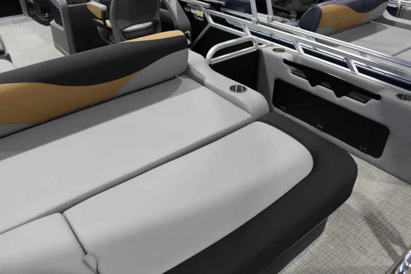 Slide: The Image of 2026 Avalon 2385 25 LSZ VRB boat interior with sleek seating and modern design. - 18