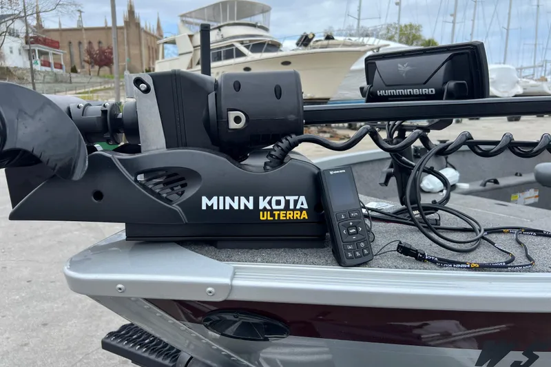 Slide: The Image of 2014 Alumacraft Competitor 165 Tiller with Minn Kota Ulterra and Humminbird electronics. - 15