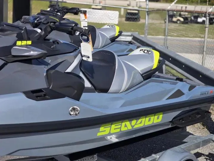 Slide: The Image of Sea-Doo RXT-X 325 2026 - 3