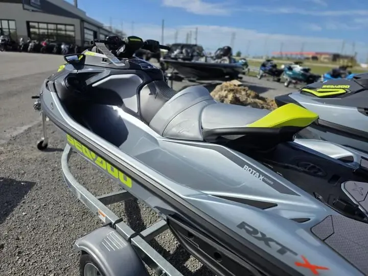 Slide: The Image of Sea-Doo RXT-X 325 2026 - 5