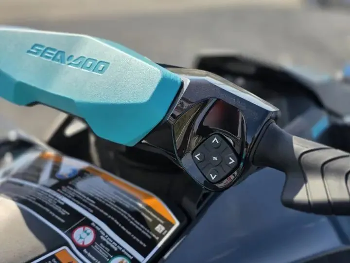 Slide: The Image of Sea-Doo GTR 230 2026 - 13