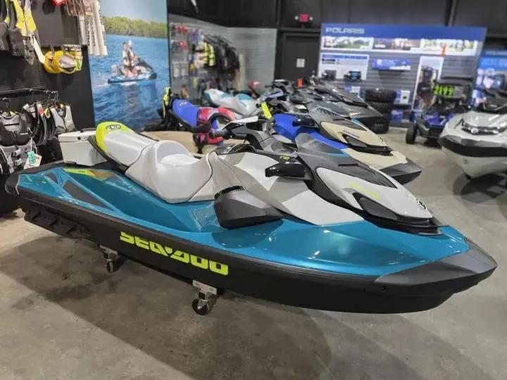 Slide: The Image of Sea-Doo GTI SE 170 2026 - 6