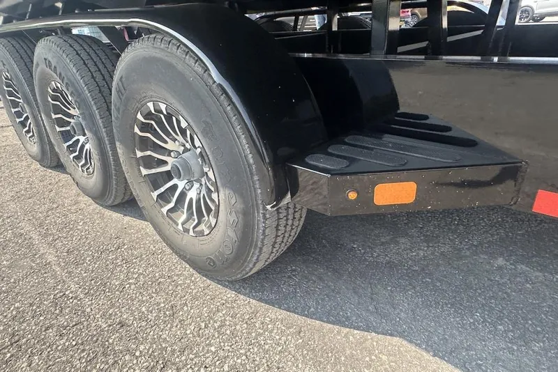 Slide: The Image of Triple axle trailer with stylish rims, Wright Performance 420, 2018 model. - 77