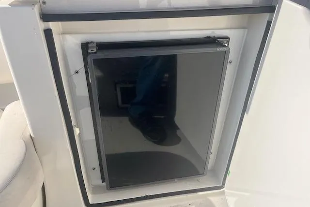 Slide: The Image of Built-in Kenyon appliance on 1997 Regal Commodore 322 boat. - 13