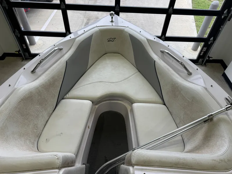 Slide: The Image of Interior of a 2000 Nautique Super Sport 210 boat. - 9