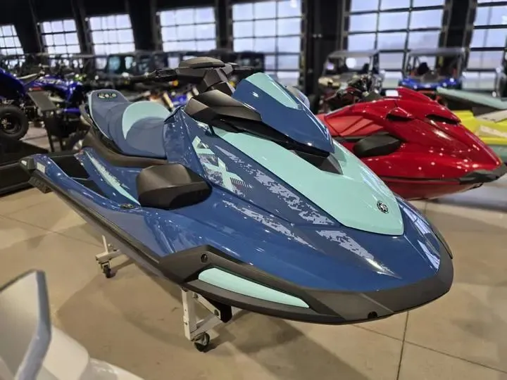 Slide: The Image of Yamaha VX Cruiser 2026 - 9