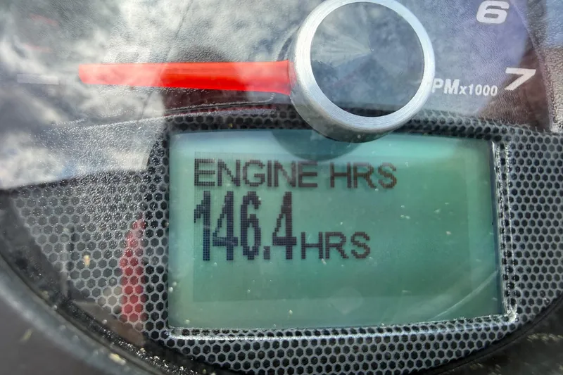 Slide: The Image of Chaparral 226 SSi Wide Tech 2016 engine hours display showing 146.4 hours. - 8