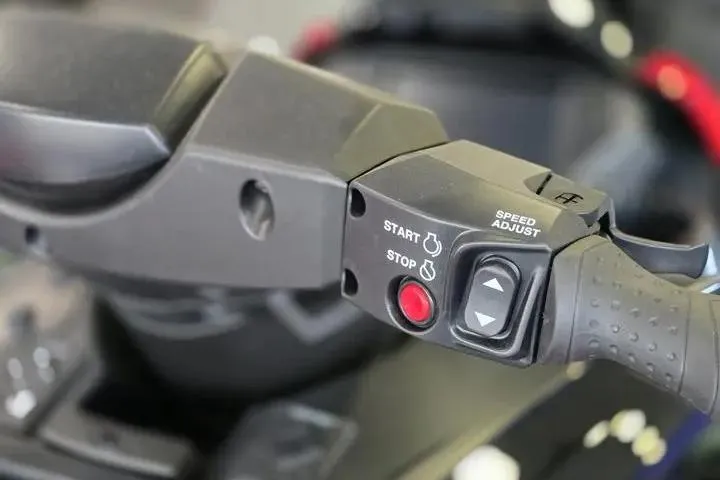 Slide: The Image of Close-up of 2026 Yamaha WaveRunner FX Cruiser HO handlebar controls. - 15