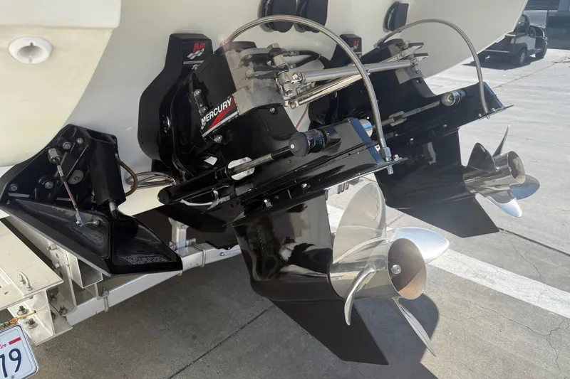 Slide: The Image of 2001 Formula 353 FASTech boat with dual Mercury outboard engines and stainless steel propellers. - 8