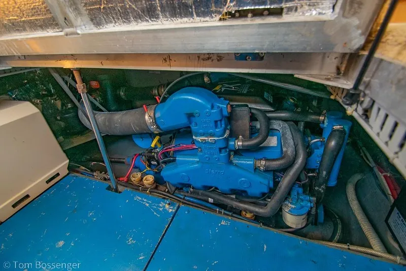 Slide: The Image of Engine compartment of a 1996 Carver 370 Aft Cabin Motor Yacht. - 50