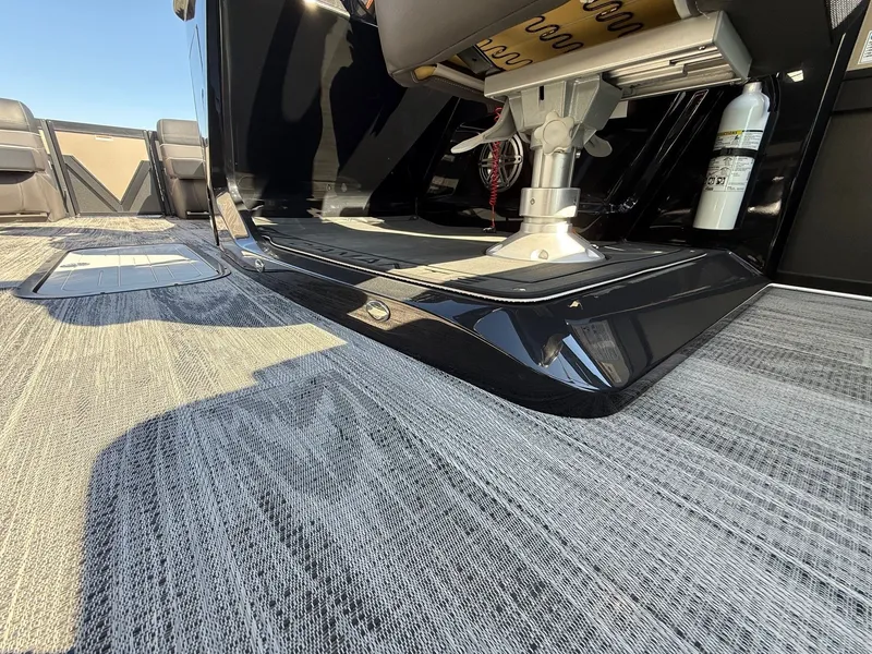 Slide: The Image of Interior of 2024 Viaggio Diamante with modern design. - 36