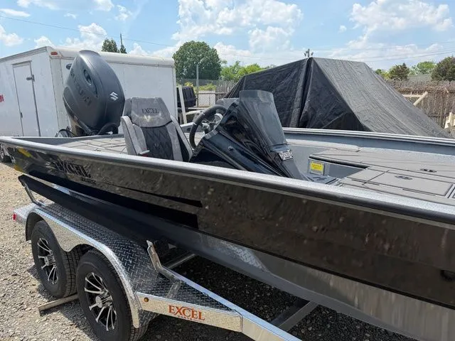 Slide: The Image of Excel EX 203 Crappie & Bass 2026 - 11