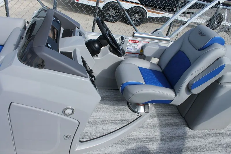 Slide: The Image of Bennington L Quad Bench 25 LFB 2025 - 8