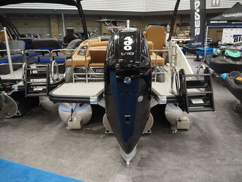 Slide: The Image of Bennington RX Sport Swingback 25 RXSB 2026 - 4