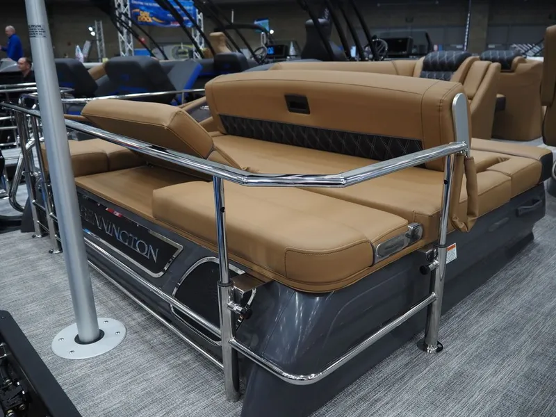 Slide: The Image of Bennington RX Sport Swingback 25 RXSB 2026 - 6