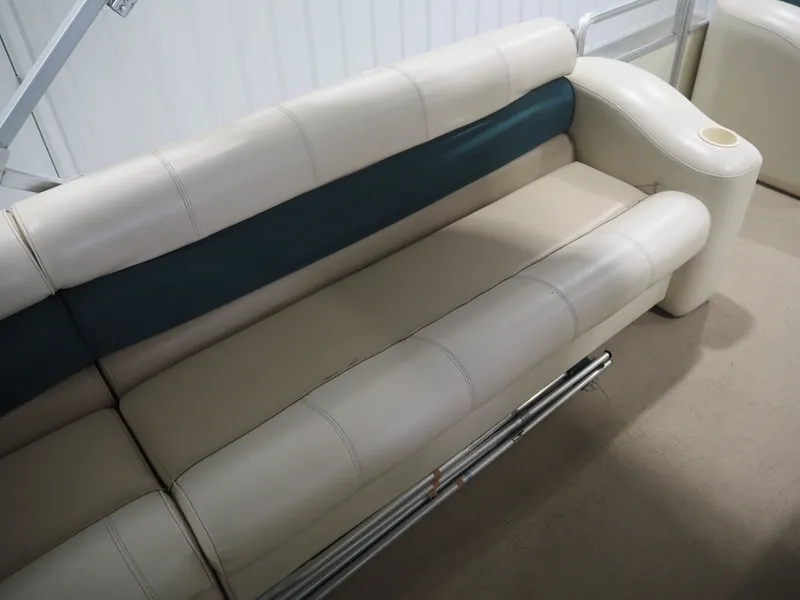 Slide: The Image of Harris Super Sunliner 220 1999 - 7