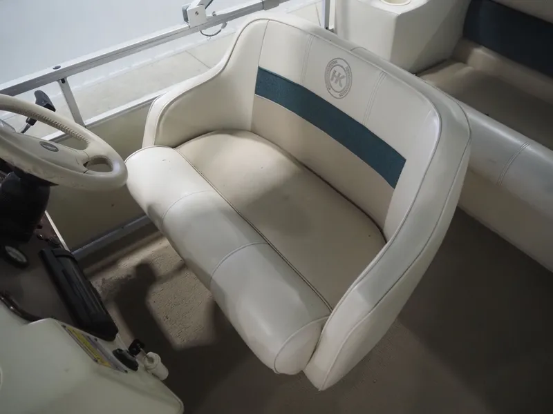 Slide: The Image of Harris Super Sunliner 220 1999 - 9