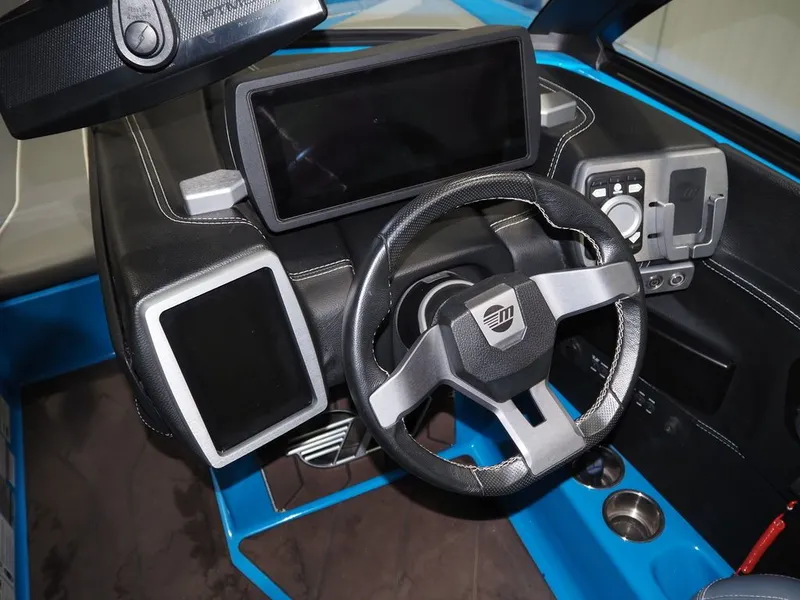 Slide: The Image of Malibu Wakesetter 22 MXZ 2020 - 9