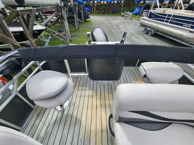 Slide: The Image of Apex Marine Qwest Adventure 822 Fish & Cruise 2017 - 11