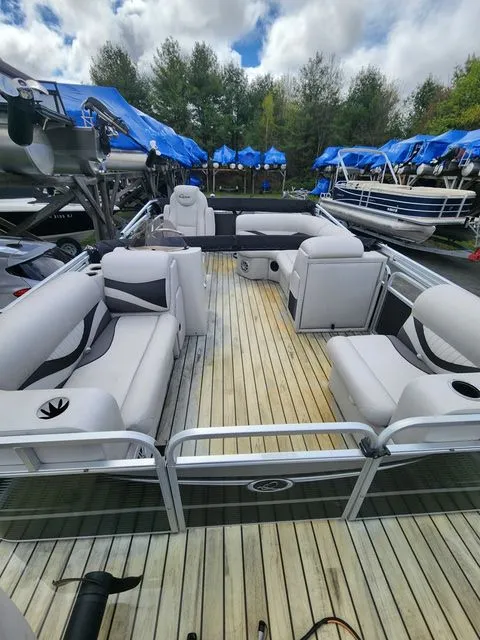 Slide: The Image of Apex Marine Qwest Adventure 822 Fish & Cruise 2017 - 6