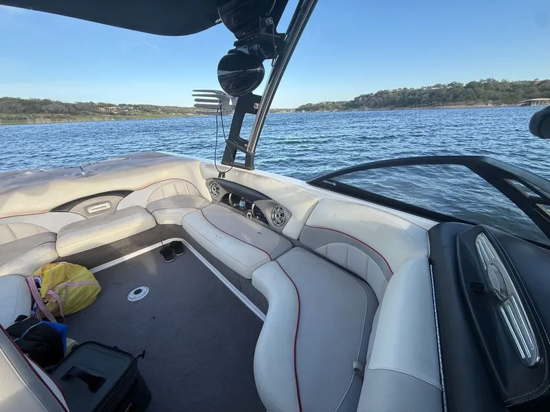 Slide: The Image of Malibu Wakesetter 23 LSV 2010 - 15